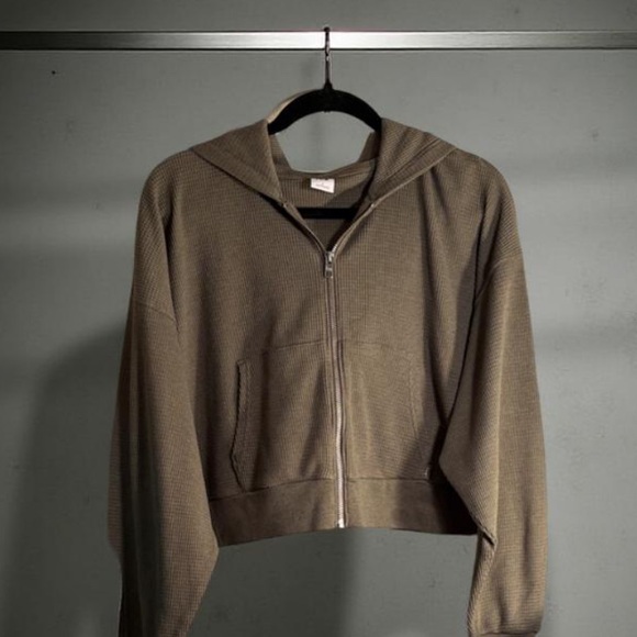 Aritzia TNA Cropped Olive Zip-Up Hoodie - Picture 1 of 5